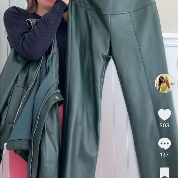 Set - Picture 1 of 1